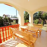 Daisy 2 By Interhome Appartement