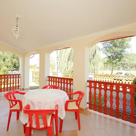 Feriehus Daisy 2 By Interhome *