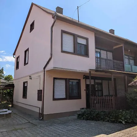Feriehus Daisy 2 By Interhome Balatonkeresztúr