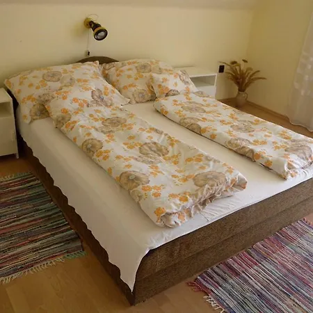Lejlighed Daisy 2 By Interhome *