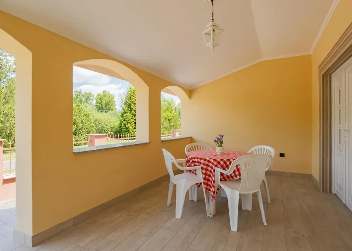 Apartament Daisy 2 By Interhome